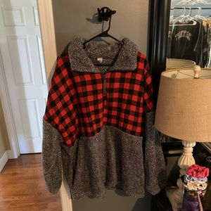 Fleece pullover